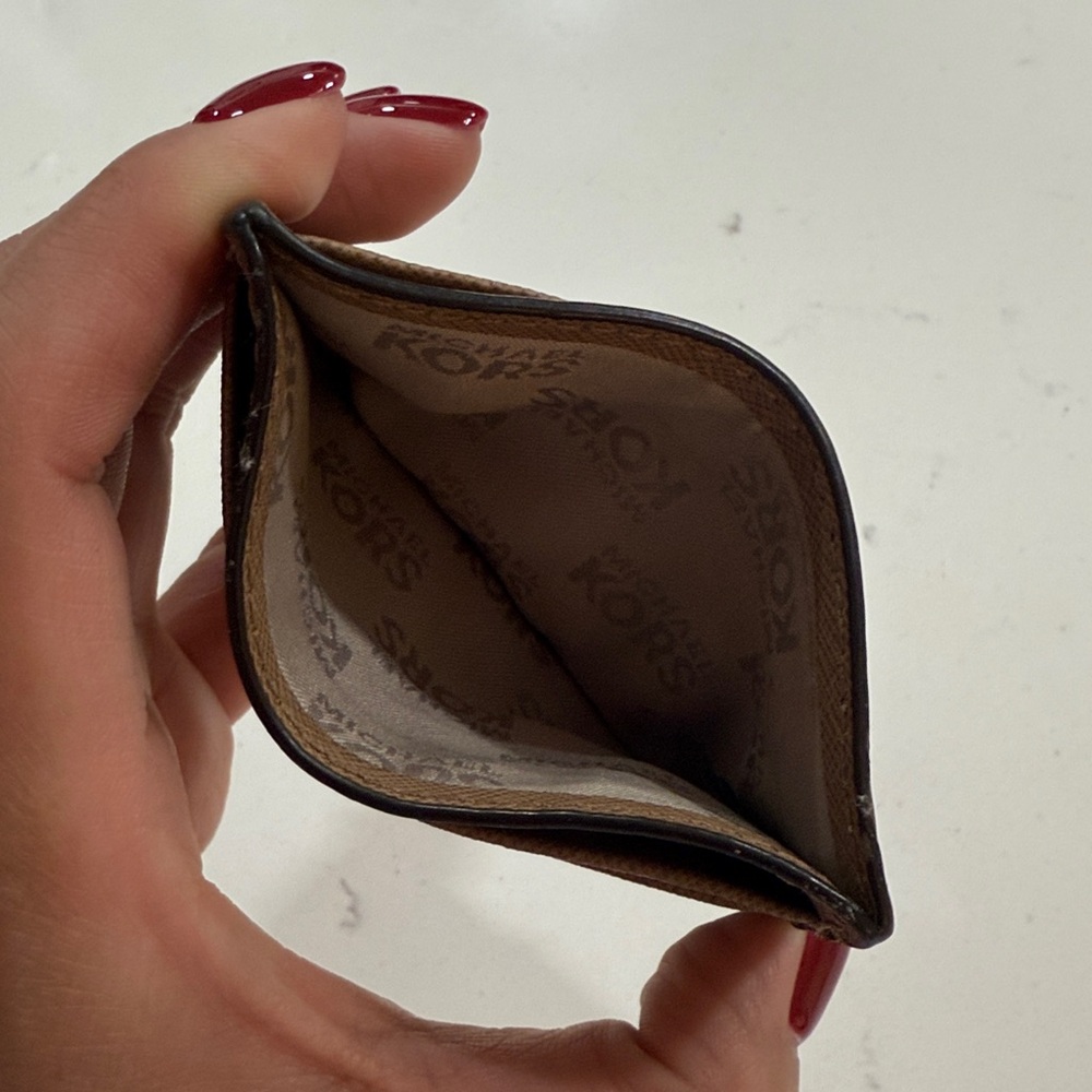 Michael Kors Wallet - Picture 4 of 5